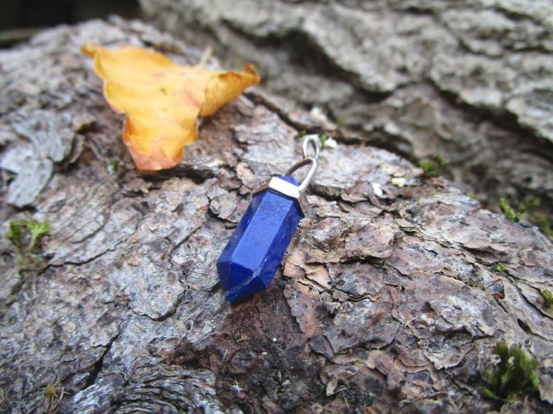 Lapis Lazuli Spitze Mit Schlichter Einfassung Aus 925Er Silber Lapis Lazuli Spitze Mit Schlichter Einfassung Aus 925Er Silber von naturalmysticsu