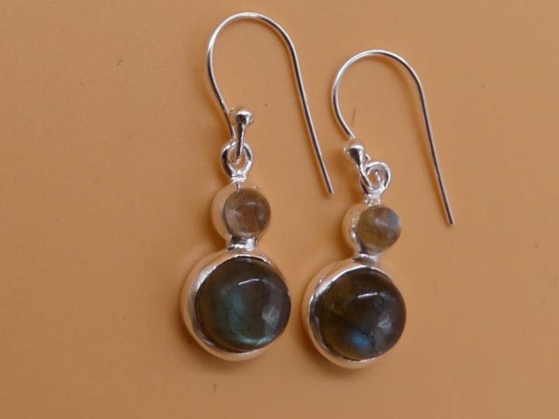 Schillernde Labradorit 925 Silber Hängeohrringe Schillernde Labradorit 925 Silber Hängeohrringe von naturalmysticsu