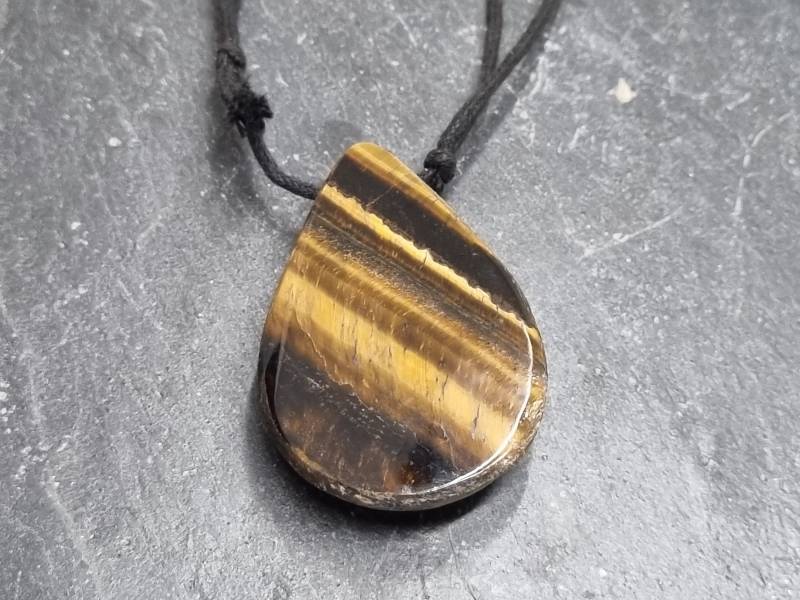 Tigerauge An Verstellbarem Textilband von naturalmysticsu