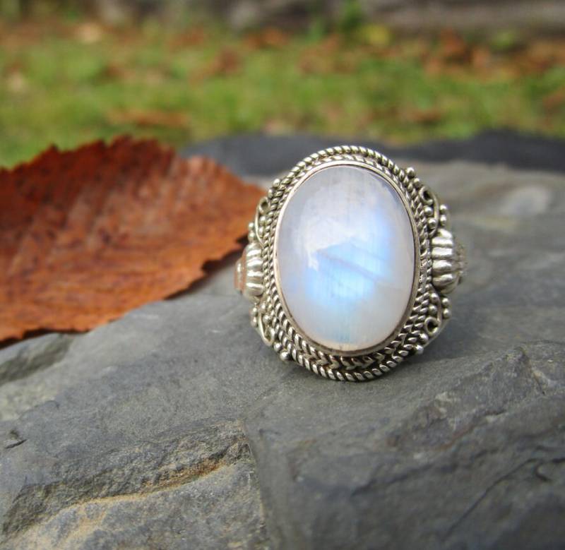 Verzierter Ring, Silber Mit Ovalem Mondstein Gr.56 von naturalmysticsu