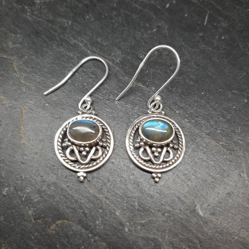 Wunderschöne Ohrhänger Labradorit Gefasst in 925Er Silber Wunderschöne Ohrhänger Labradorit Gefasst in 925Er Silber von naturalmysticsu