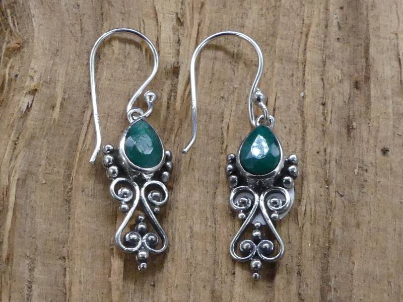 Zierliche Facettierte Smaragd 925 Silber Hängeohrringe von naturalmysticsu