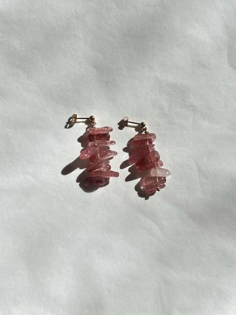 Erdbeer Quarz Chip Ohrringe, 14K Gold Gefüllte Ohrstecker, Klobige Heilsteine, Geschenk Für Sie, Trübe Ohrstecker von naujewelry