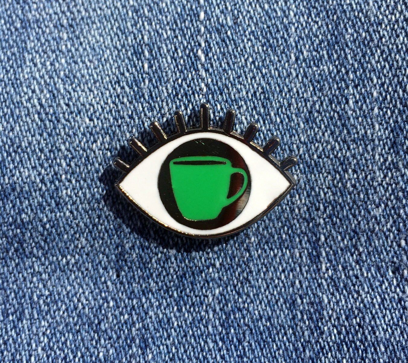Coffee Eye - Harter Emaille Pin Sku Pin-720 Coffee Eye - Harter Emaille Pin Sku Pin-720 von nearmoderndisaster