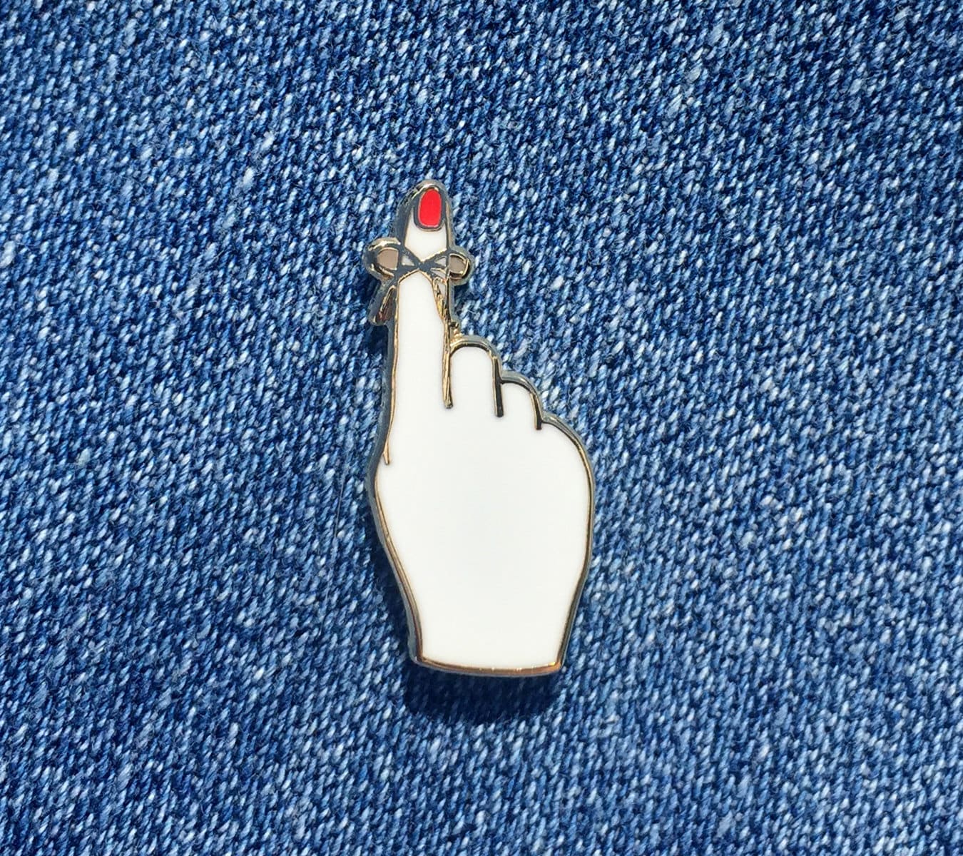Don't Forget - Hard Enamel Pin Sku Pin-729 | Schnur Um Den Finger Gebunden Don't Forget - Hard Enamel Pin Sku Pin-729 | Schnur Um Den Finger Gebunden von nearmoderndisaster