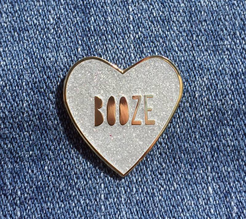 Schnaps Herz - 1 "Hart Emaille Pin Glitzer Sku Pin-716." Schnaps Herz - 1 "Hart Emaille Pin Glitzer Sku Pin-716." von nearmoderndisaster