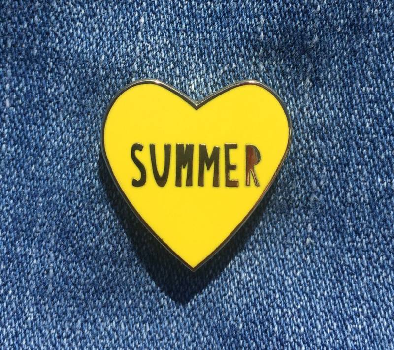 Sommer Herz - Hartemaille Pin Artikelnummer Pin-726 Sommer Herz - Hartemaille Pin Artikelnummer Pin-726 von nearmoderndisaster