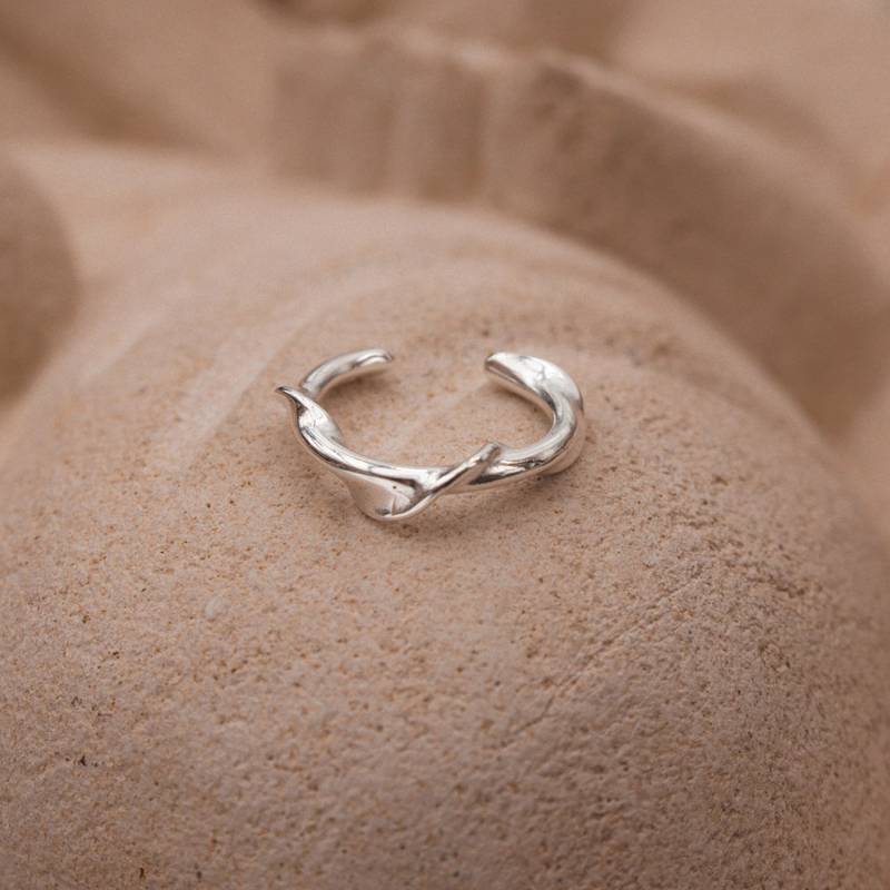 Kleiner Silber Earcuff Lotte von nellaundsina