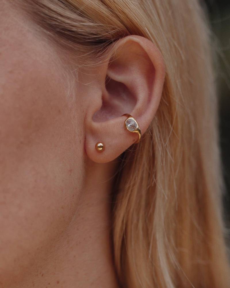 Mila Aquamarin Earcuff | Ohrring Ohne Ohrlöcher Tragbar, Handgemacht in 925 Silber Und 18K Gold Vermeil von nellaundsina