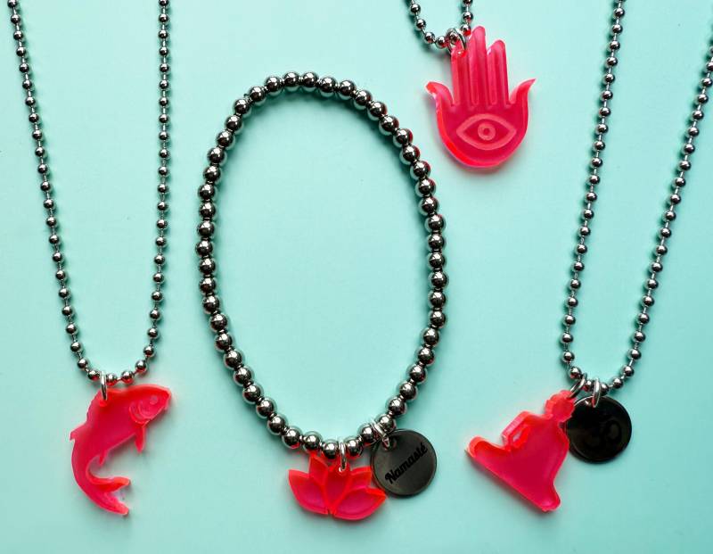 Acryl Anhänger Coin Gravur Namasté Hand Fatima Buddha Yoga Koi Lotusblüte Neon Gold Silber Boho Bff Freundin Glück Auge Glücksbringer Acryl Anhänger Coin Gravur Namasté Hand Fatima Buddha Yoga Koi Lotusblüte Neon Gold Silber Boho Bff Freundin Glück Auge Glücksbringer von nelous