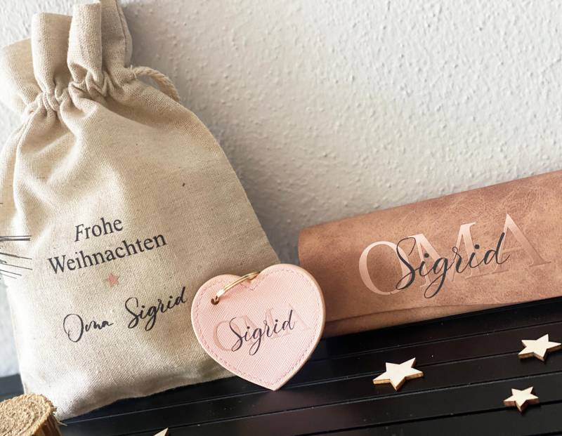 Brillenetui + Leinensäckchen Schlüsselanhänger Rosa Oma Opa Papa Mom Geschenkset Weihnachten Christmas Lesebrille Geschenkverpackung Herz von nelous