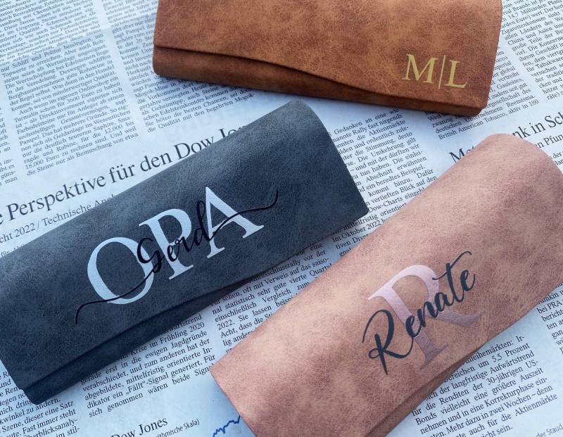 Muttertag Vatertag Personalisiertes Brillenetui Hartschale Für Lesebrille/4 Farben Kunstleder Oma Opa Geschenk Letter von nelous