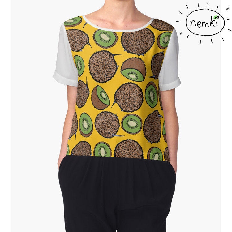 Kiwi Gemusterte Chiffon Top, Schwarz Oder Weiß, Locker Und Legere Passform von nemki