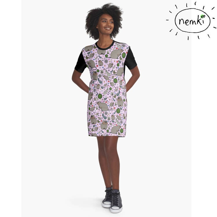 Quokka Gemustertes T-Shirt Kleid, Casual Fit von nemki
