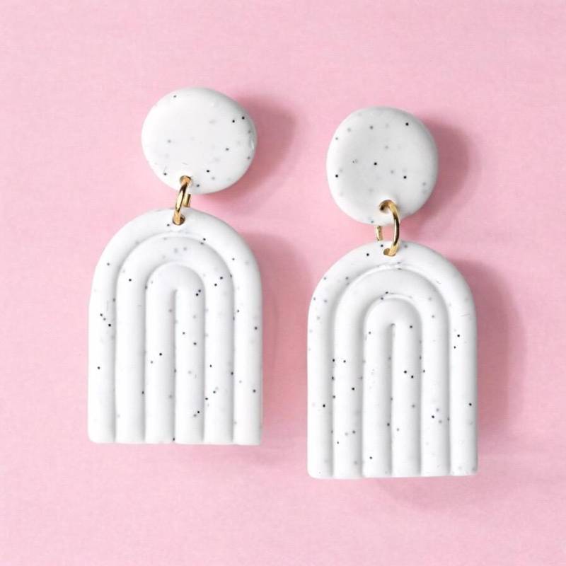 Regenbogen Ohrringe Aus Polymer Clay in Pastell - Handgemachte Statement Ohrringe, Leichte Boho Hängend, Geschenkidee Für Frauen von neonnnude