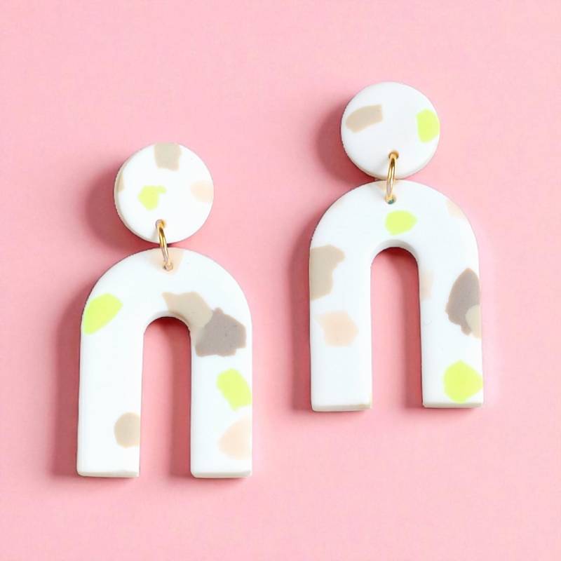 Regenbogen Statement Ohrringe Aus Polymer Clay - Handgemachte Moderne in U-Form Auffällige, Große Fimo Pastell von neonnnude