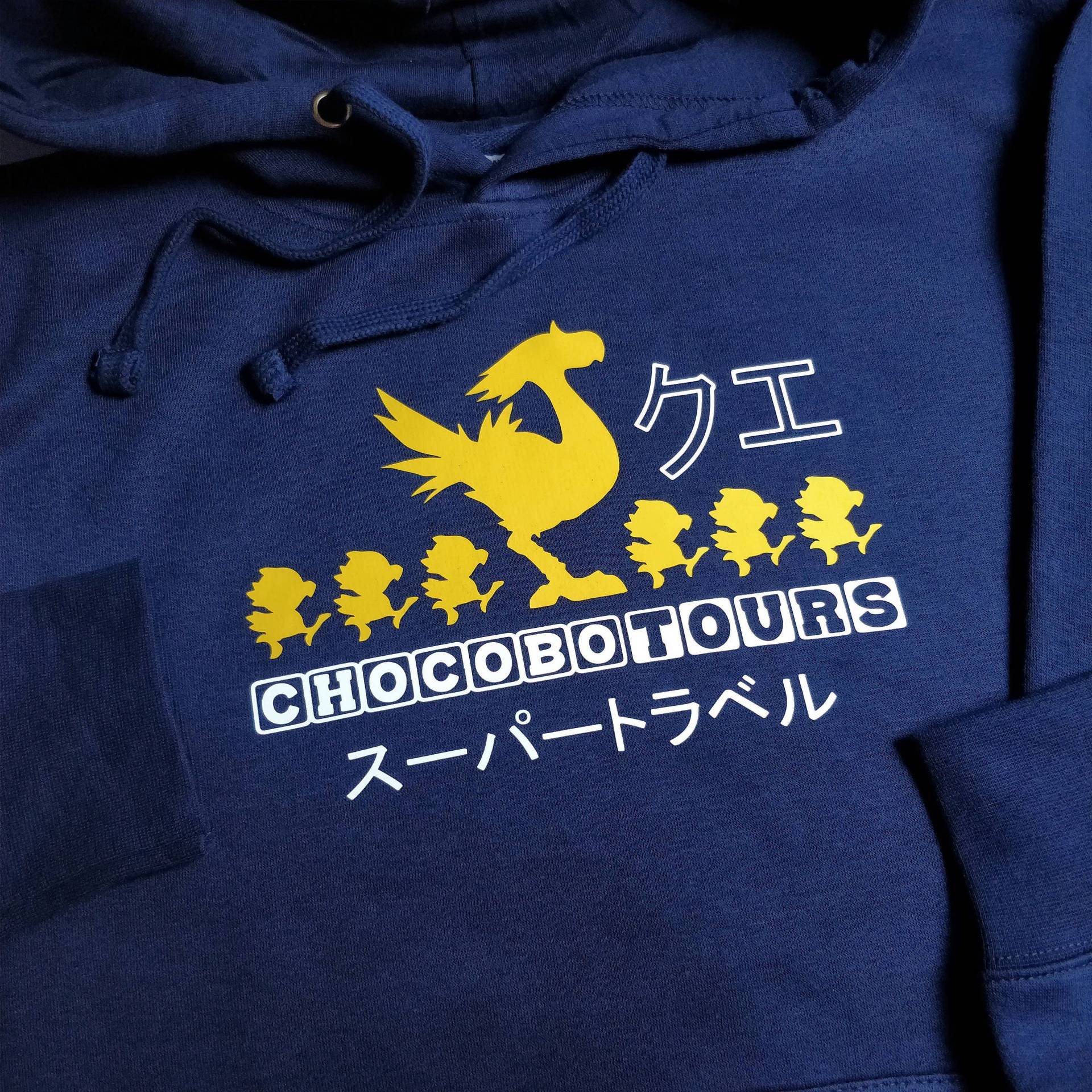 Chocobotours Hoodie Fantasy-Rollenspiel Game Marineblauer Sweater Chocobotours Hoodie Fantasy-Rollenspiel Game Marineblauer Sweater von nerdkeyz