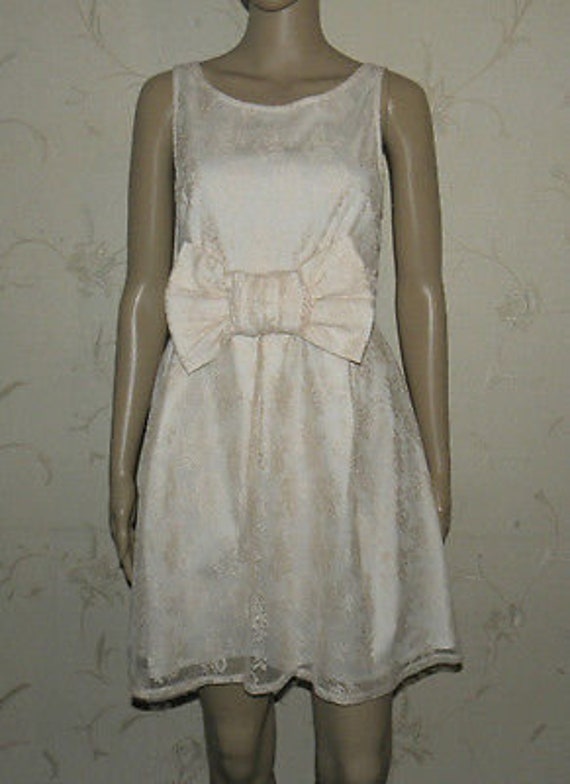 Jahrgang Erstaunliche Creme/Rosa Guipure Spitze Fluss Insel Cocktail Partei Ärmel Kleid Sz 14 von neringasvintageshop