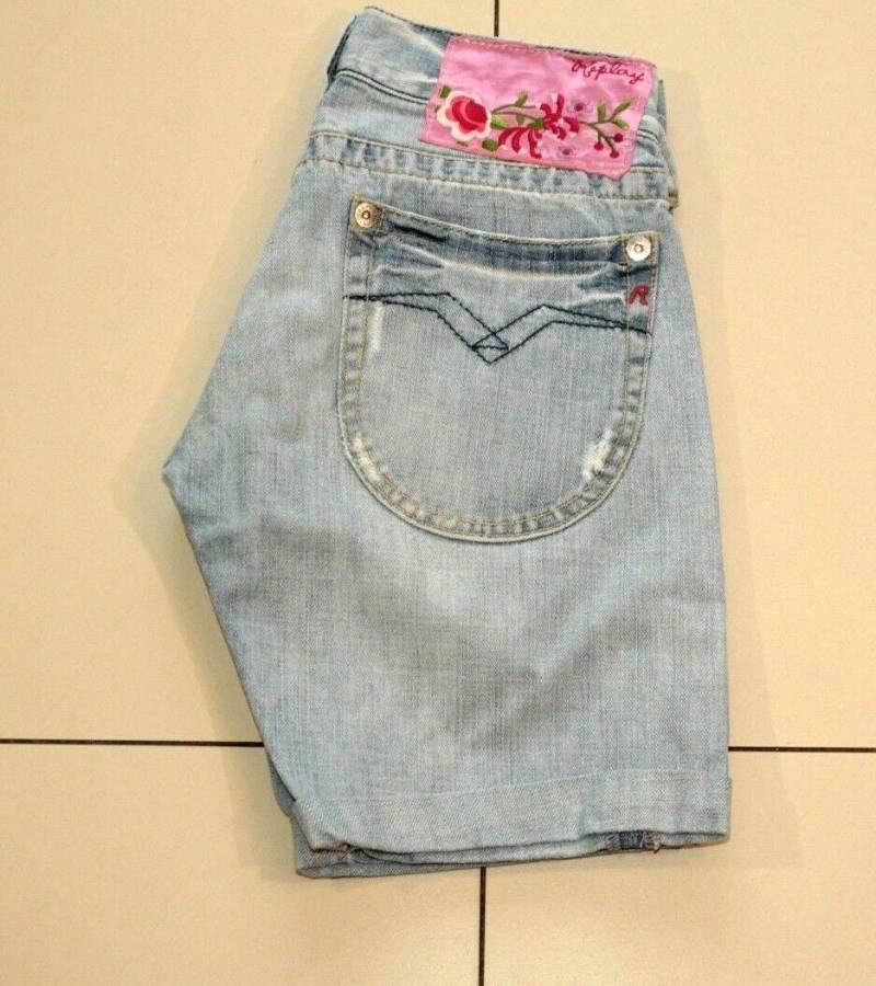 Vintage Blue Denim Replay Button Distressed Faded Turn Up Damen Shorts W 25 L 8 Boho von neringasvintageshop