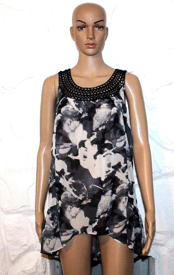 Vintage Grau & Weiß E-Vie Lace Neck Clubwear Lässiger Sommer Tunika Kleid Top Größe 12/40 von neringasvintageshop