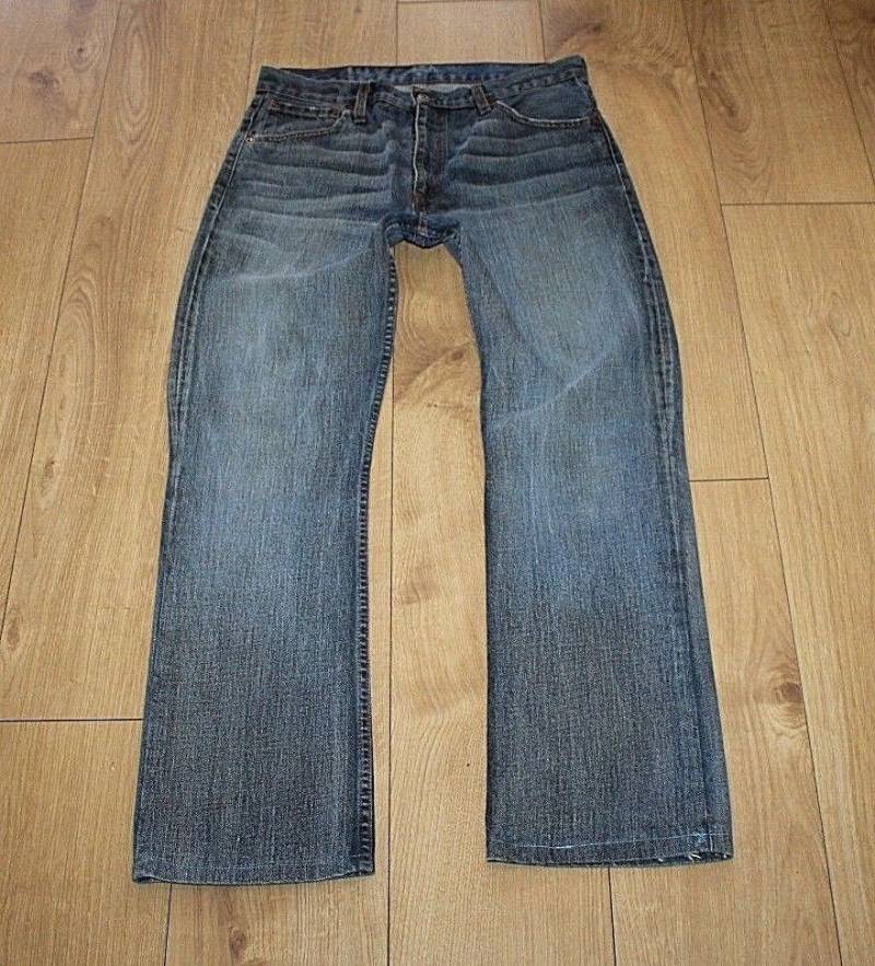 Vintage Herren Blau Denim Levi 507 Zip Verblasst Gerade Bein Jeans Größe 33 L 30 von neringasvintageshop