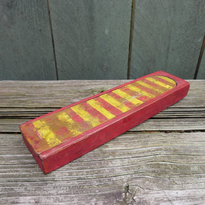 Vintage Federmäppchen Aus Holz - Handbemalt Vintage Federmäppchen Aus Holz - Handbemalt von nestingplacemarket