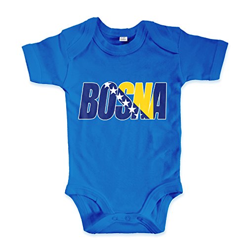 net-shirts Organic Baby Body mit Bosna Bosnien Bosnia Flagfont Aufdruck Fußball WM EM Strampler Babybekleidung aus Bio-Baumwolle mit Zertifikat, Größe 0-3 Monate, Royalblau von net-shirts