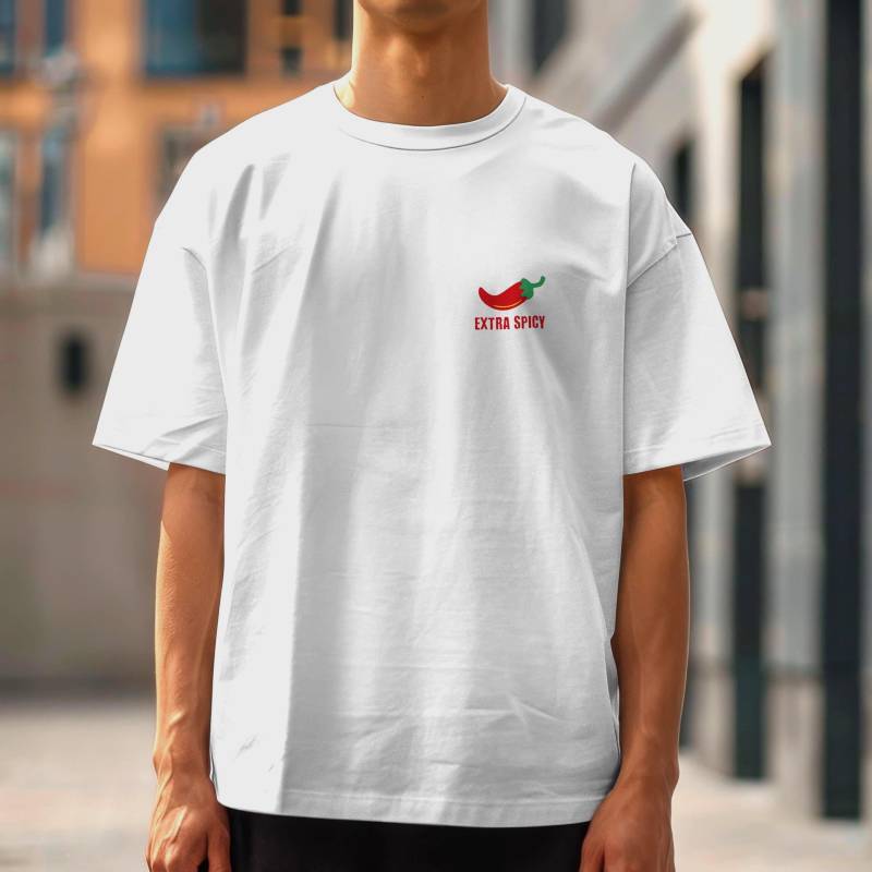 Extra Spicy Chili Shirt - Weißes T-Shirt Mit Rotem Print Scharfes Foodie Geschenk Für Fans & Hot Spice Lovers von newmomfindsshop