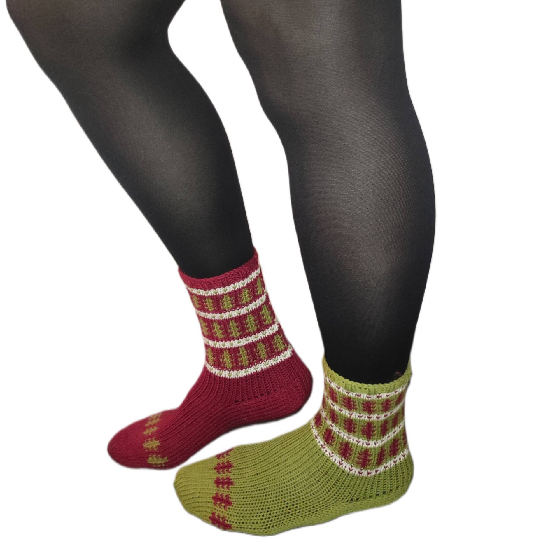 Wintersocken Motiv Tannenbäumchen Eu 38 Us 6 Zwei Farben Handgefertigt Merinowolle Wintersocken Motiv Tannenbäumchen Eu 38 Us 6 Zwei Farben Handgefertigt Merinowolle von newwoolmagic