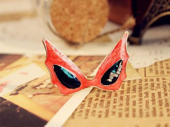 Batwoman Ring von newyorkcrafts