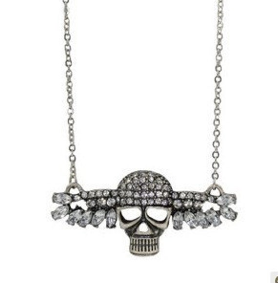 Schädel Flügel Strass Halskette von newyorkcrafts