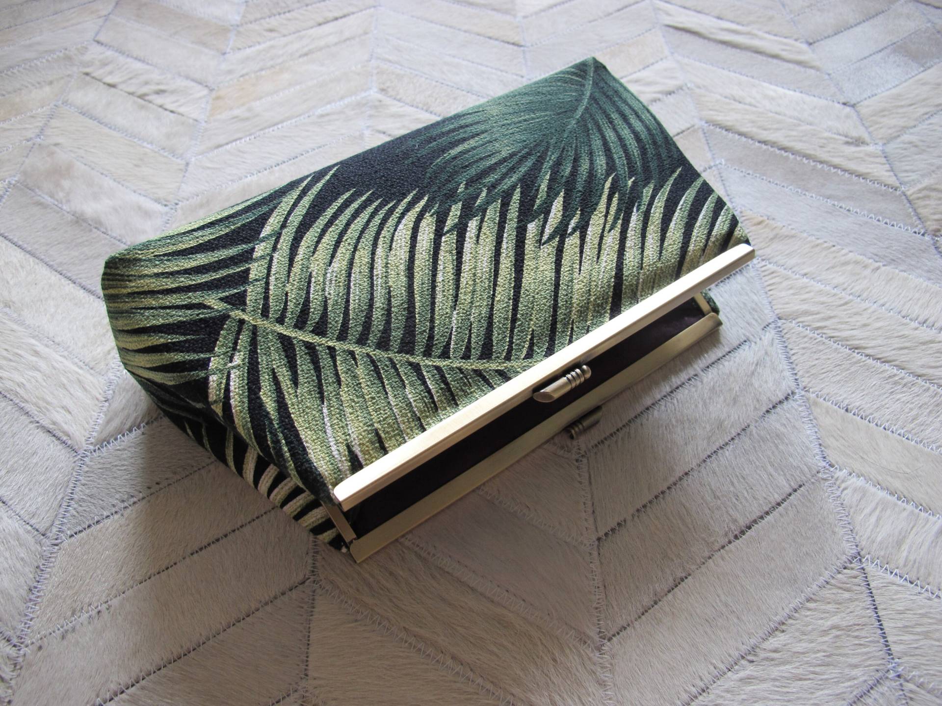 Handgemachte Clutch von newyorkrentparty