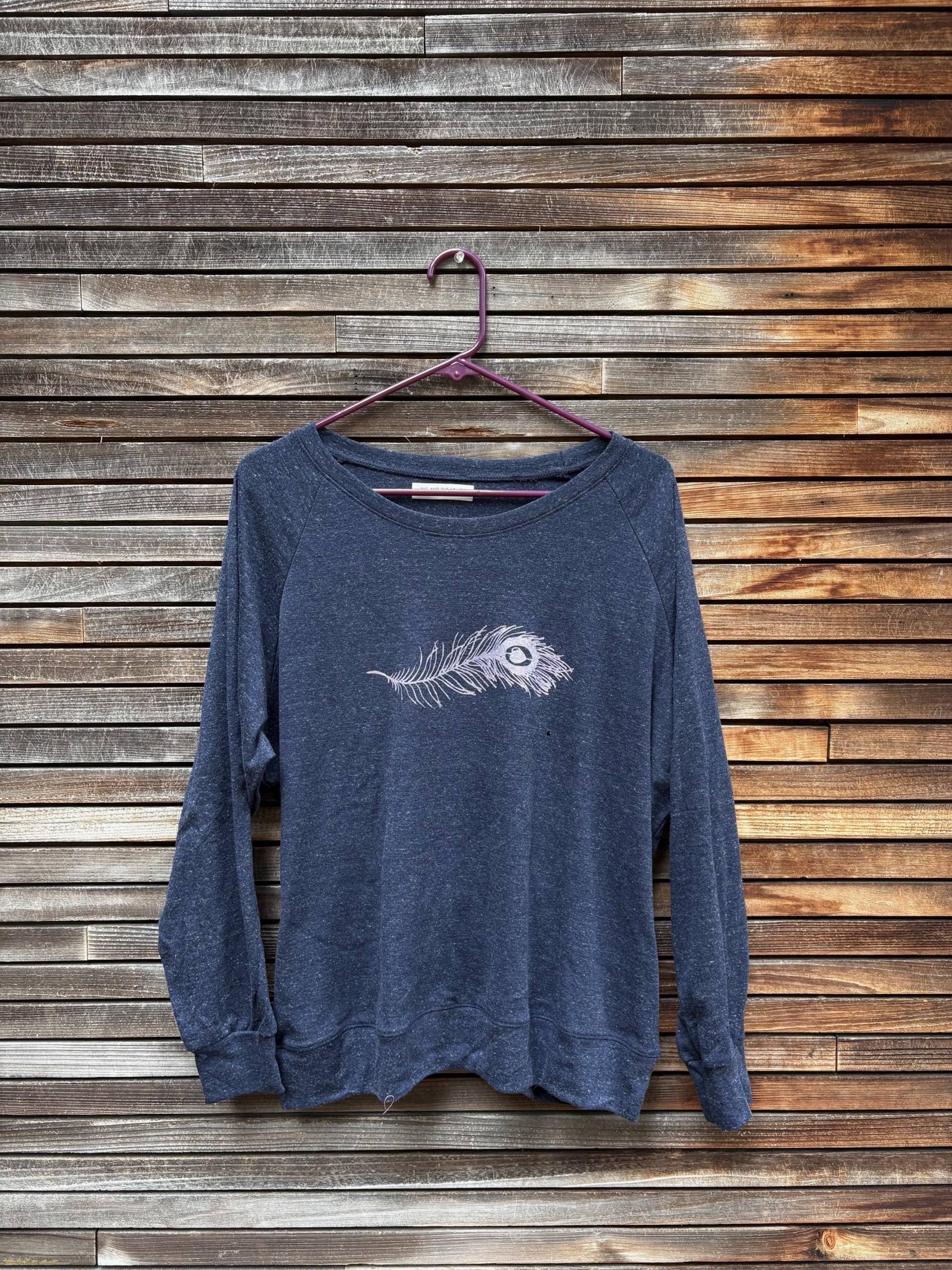Final Sale Feather Pullover | L, Lila | xs, Schattenbaum | S, Imperfekte Tops von nicandthenewfie