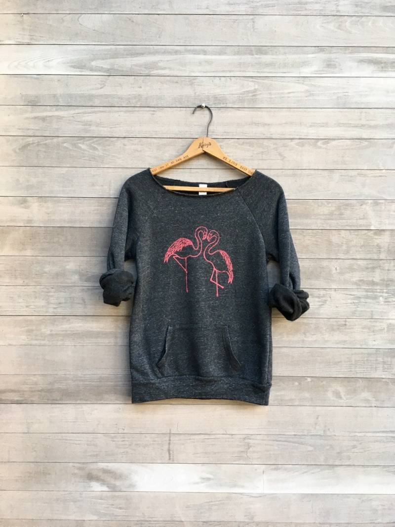 Raspberry Flamingo Sweatshirt Bio-Baumwollmischung, Rohkante Am Ausschnitt | Größe S von nicandthenewfie