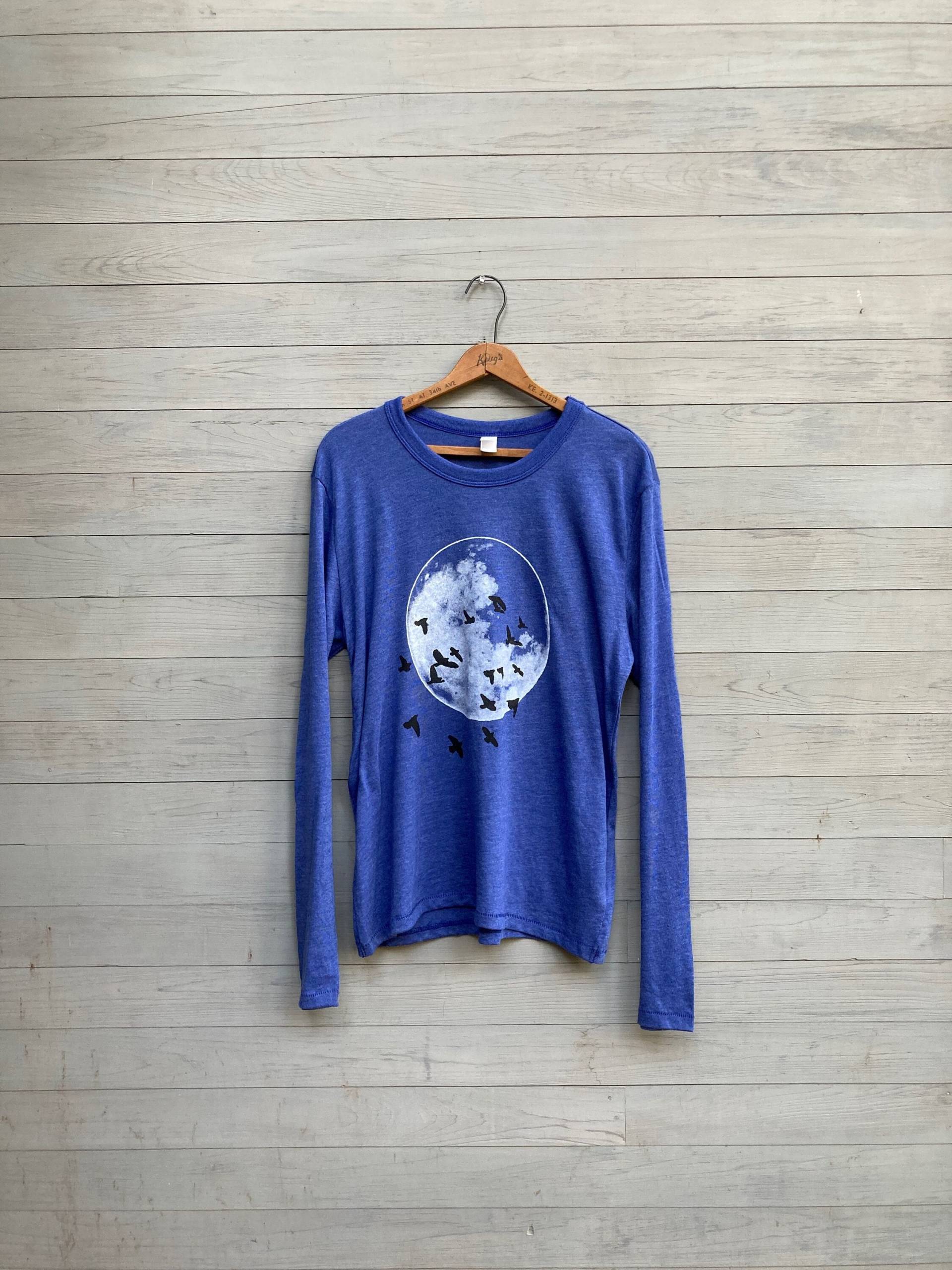 Mond & Vögel Langarmshirt Unisex Poly/Cotton Shirt Mond & Vögel Langarmshirt Unisex Poly/Cotton Shirt von nicandthenewfie