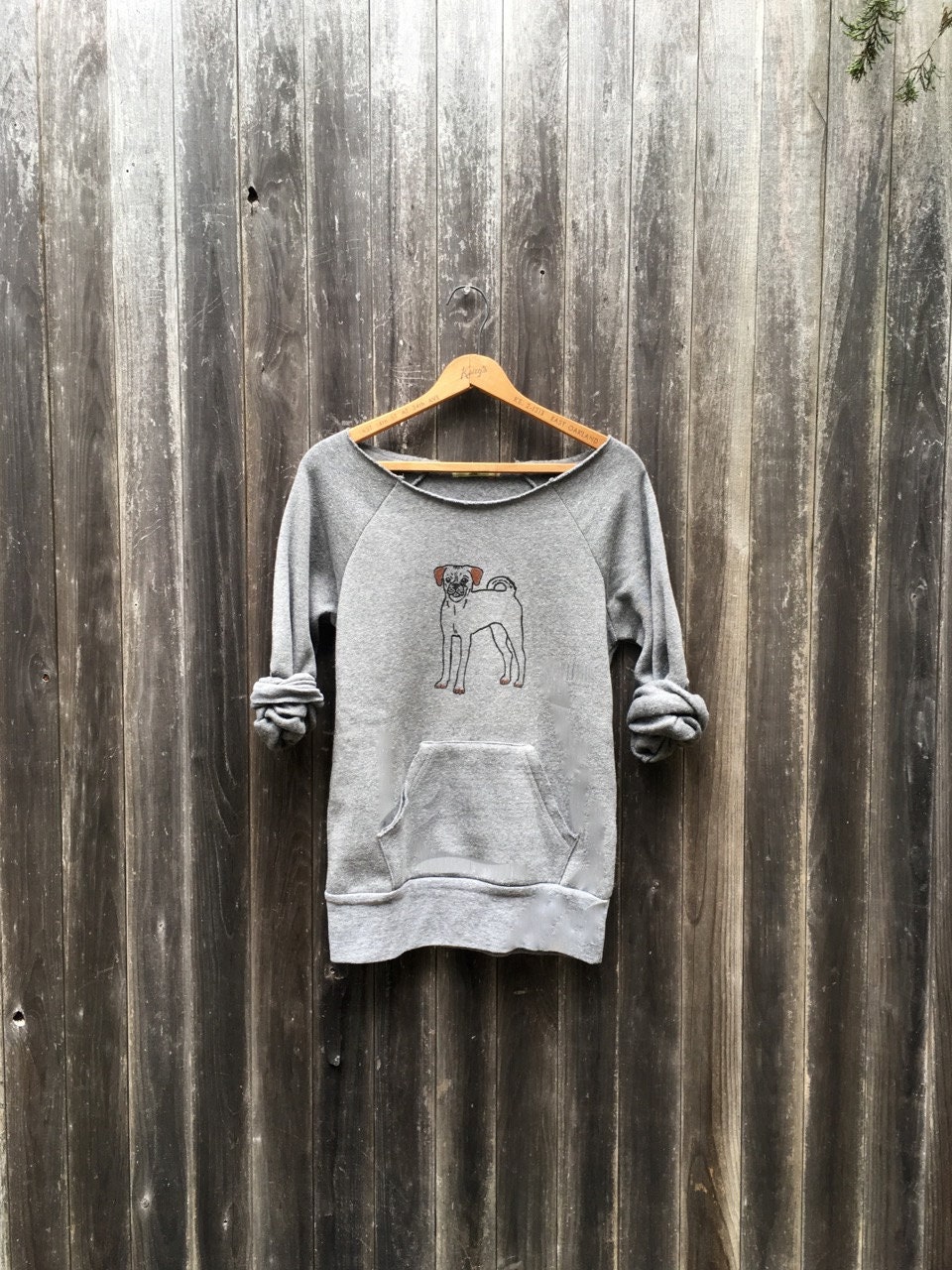 Puggle Sweatshirt Bio-Baumwollmischung, Rohrand Am Ausschnitt, Hundeliebhaber Geschenk von nicandthenewfie