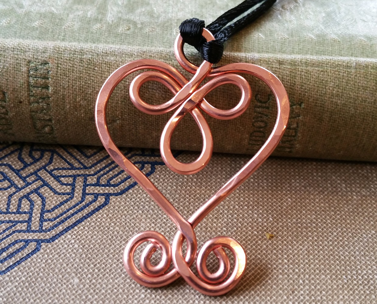 Gehämmert Kupfer Herz Anhänger Halskette, Geschenk Für Sie von nicholasandfelice