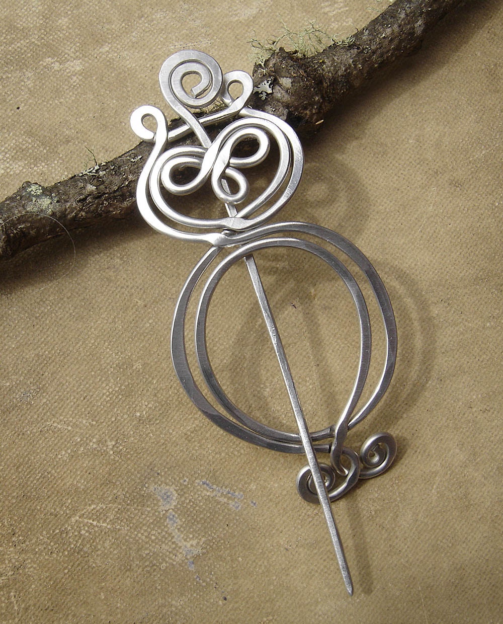 Handgemachte Eule Schalnadel Aus Aluminium Handgemachte Eule Schalnadel Aus Aluminium von nicholasandfelice