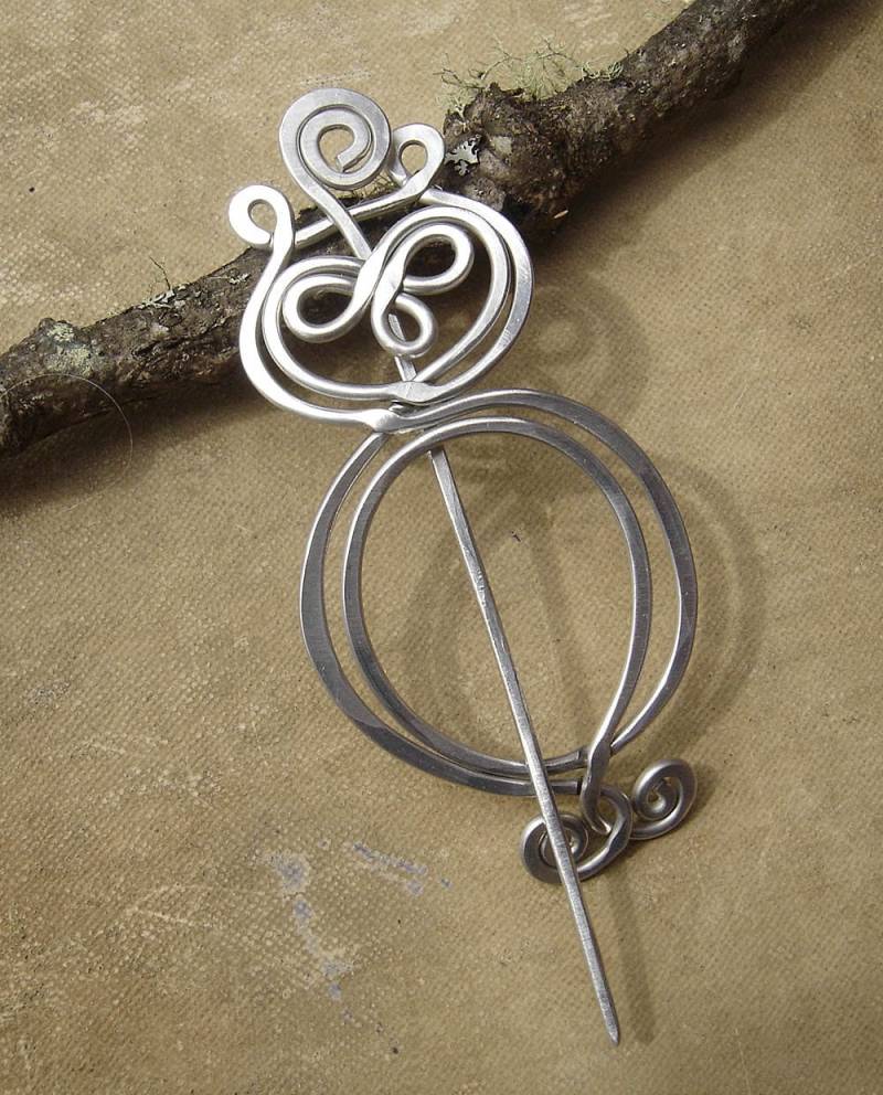 Handgemachte Eule Schalnadel Aus Aluminium Handgemachte Eule Schalnadel Aus Aluminium von nicholasandfelice