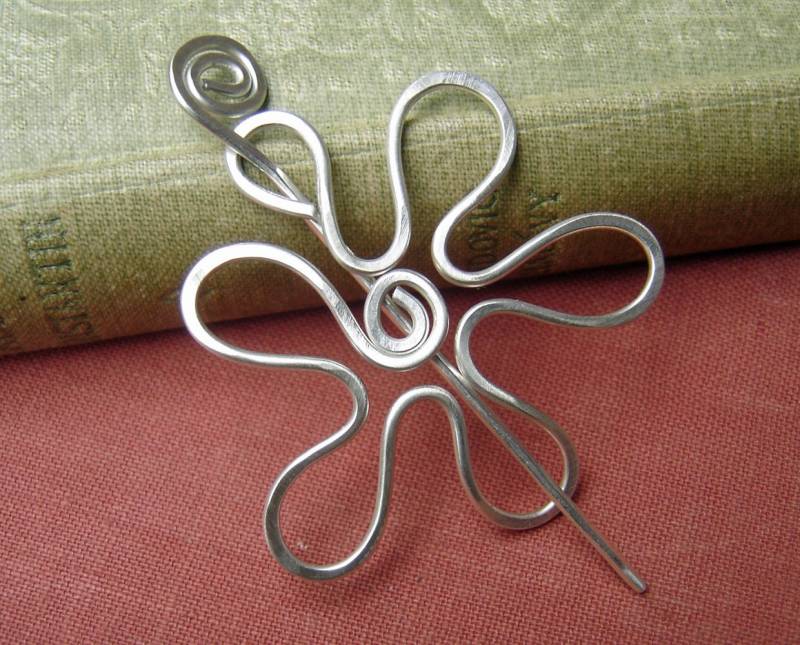 Kleine 925 Silber Retro Blume Schalnadel, Haarnadel, Pullover Brosche, Spitze Strick Accessoires, Frauen Mutter von nicholasandfelice