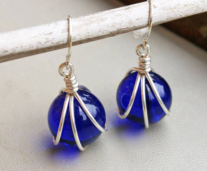 Kobalt Blau Glas Marmor Ohrringe, Sterling Silber Draht Wrapped Schmuck, Geschenk Für Sie, Mutter von nicholasandfelice