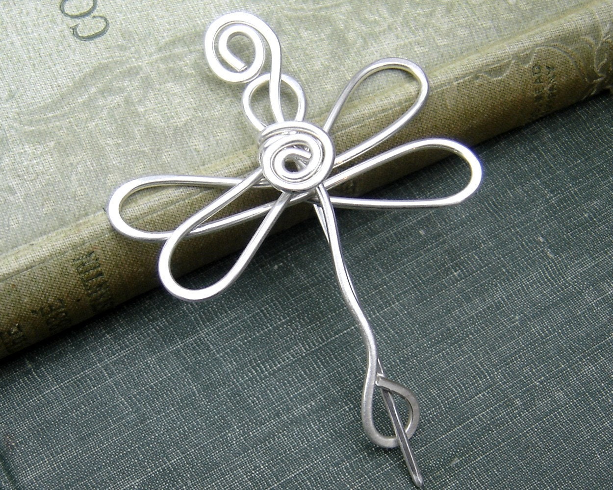 Libelle Schal Pin, Sterling Silber Pullover Verschluss, Brosche, Stricker Geschenk, Stricken Und Häkeln Libelle Schal Pin, Sterling Silber Pullover Verschluss, Brosche, Stricker Geschenk, Stricken Und Häkeln von nicholasandfelice
