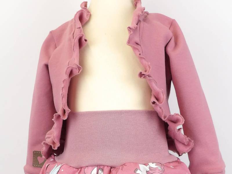 Bolerojacke Bolero Jäckchen Kinder Bw Sweat Altpink Uni Rüschensaum Kurze Jacke Für Kleider U Stirnband Niciart Design von niciartdesign