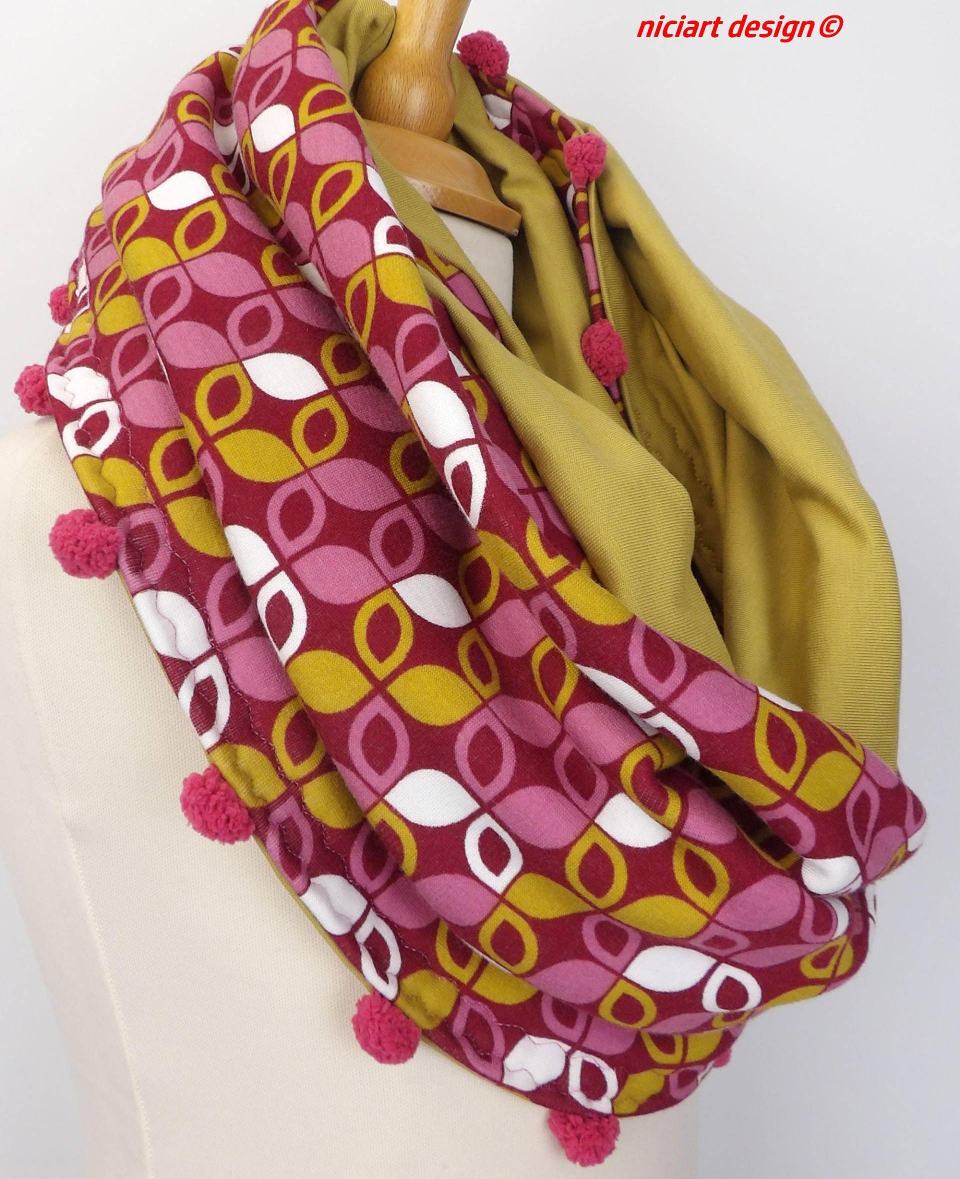 Damenloop Loopschal Loop Damenschal Schal Beere Senfgelb Retromuster Wahlw M. Bommel Niciart Design Damenloop Loopschal Loop Damenschal Schal Beere Senfgelb Retromuster Wahlw M. Bommel Niciart Design von niciartdesign