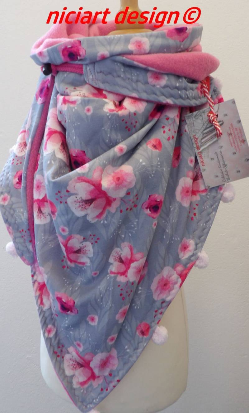 Damenschal Winter Dreiecksschal Dreieckstuch Wickelschal Bw Jersey & Fleece Hellgrau Rosa Flowers Fixierbar Niciart Design von niciartdesign