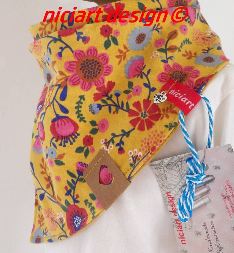 Niciart Designer Kinder Dreieckstuch Zum Knoten Halstuch Bw Jersey Doppellagig Wendbar Gelb Blumen von niciartdesign