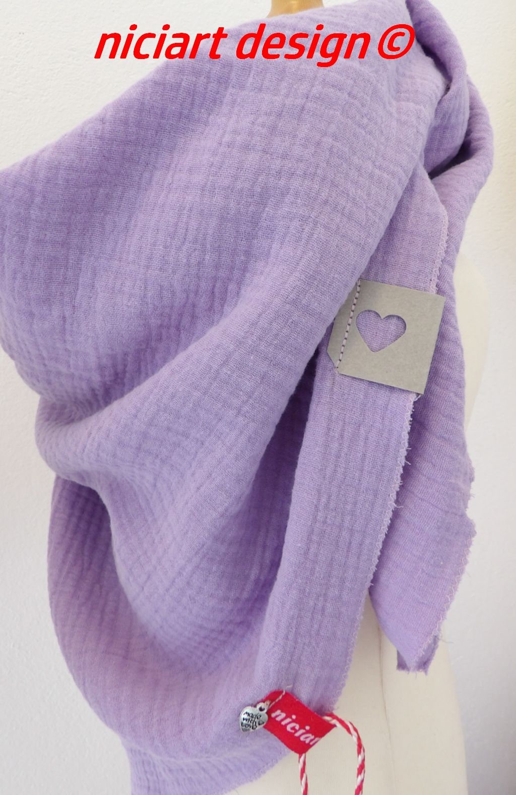 Niciart Designer Kinder Halstuch Wende Kinderschal Dreieckstuch Musselintuch Flieder Violett Uni Musselin 100% Baumwolle von niciartdesign