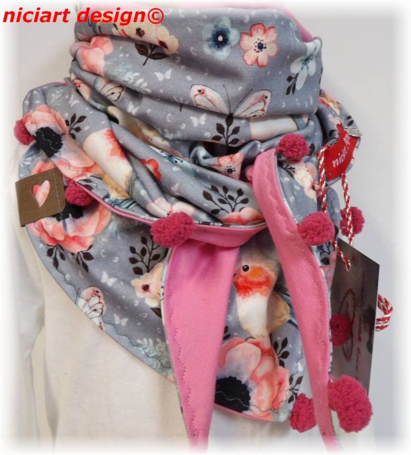 Niciart Designer Kinder Wickelschal Dreiecksschal Dreieckstuch Schal Grau Pink Bunt Rotkehlchen Bommel von niciartdesign