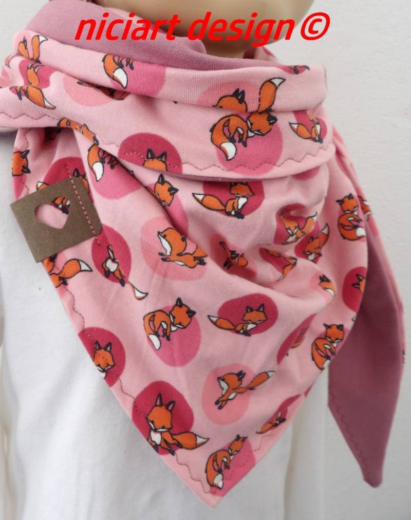 Niciart Designer Kinder Wickelschal Dreiecksschal Dreieckstuch Schal Wendetuch Jerseytuch Rosa Beere Fuchs Füchse Schlaufe U Knopf von niciartdesign