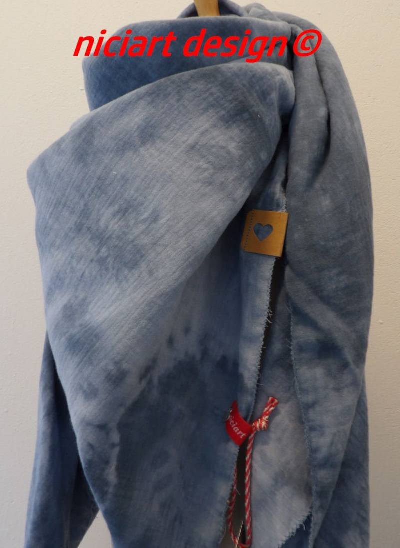 Niciart Designer Xxl Damen Damentuch Musselintuch Damenschal Dreieckstuch Schal Jeansblau/Hellblau Batikoptik 100% Baumwolle von niciartdesign